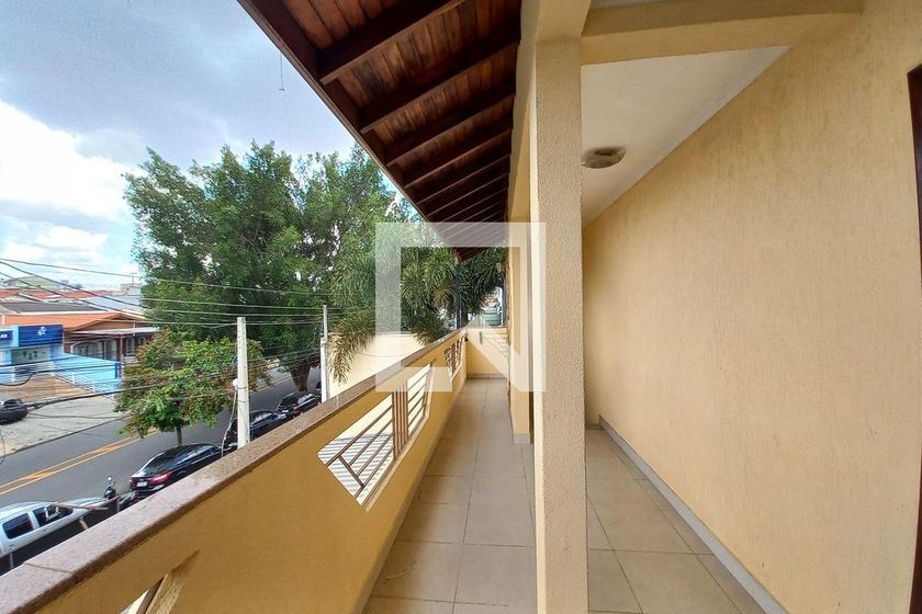 Casa à Venda - Jardim do Lago, 3 Quartos,  250 m2 em , Campinas - sp | SoloBR