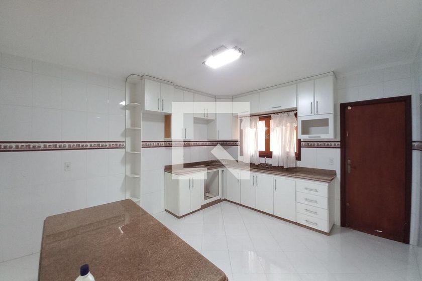 Casa à Venda - Jardim do Lago, 3 Quartos,  250 m2 em , Campinas - sp | SoloBR