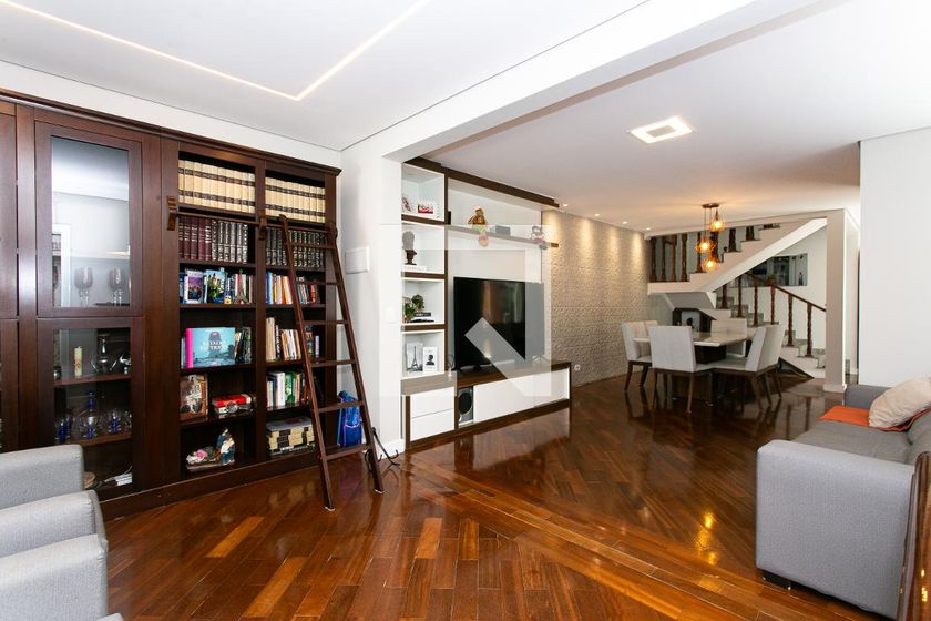 Casa, 5 quartos, 260 m² - Foto 1