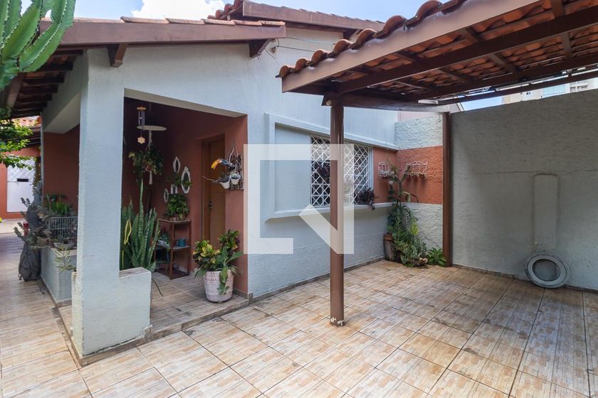 Casa à Venda - Taquaral, 2 Quartos,  172 m2 em , Campinas - sp | SoloBR