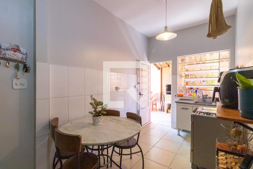 Casa à Venda - Taquaral, 2 Quartos,  172 m2 em , Campinas - sp | SoloBR