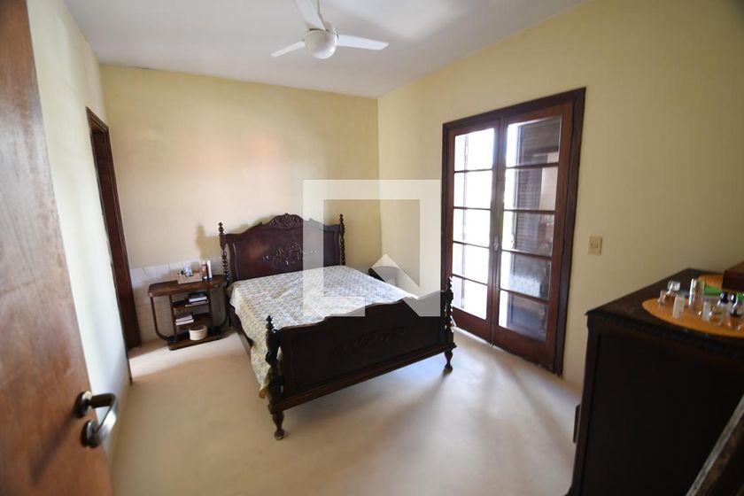 Casa à Venda - Jardim Flamboyant, 4 Quartos,  258 m2 em , Campinas - sp | SoloBR