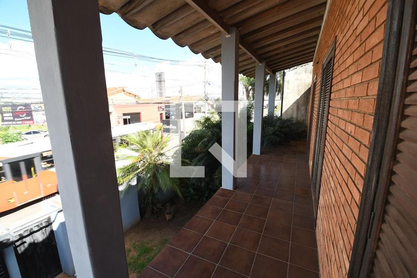 Casa à Venda - Jardim Flamboyant, 4 Quartos,  258 m2 em , Campinas - sp | SoloBR