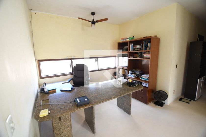 Casa à Venda - Jardim Flamboyant, 4 Quartos,  258 m2 em , Campinas - sp | SoloBR