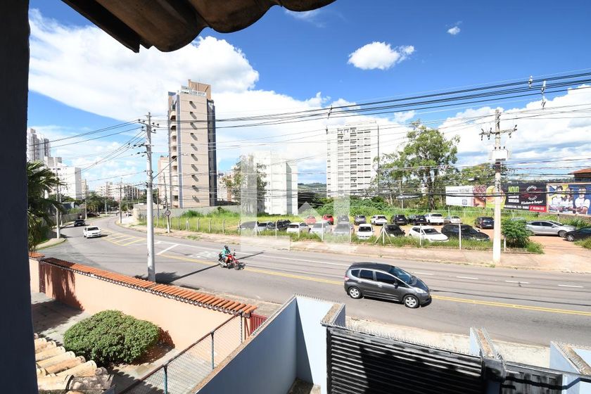 Casa à Venda - Jardim Flamboyant, 4 Quartos,  258 m2 em , Campinas - sp | SoloBR