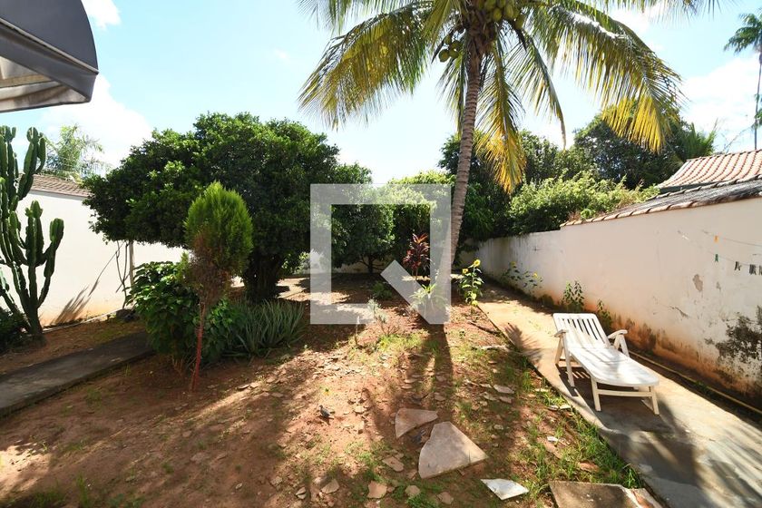 Casa à Venda - Jardim Flamboyant, 4 Quartos,  258 m2 em , Campinas - sp | SoloBR