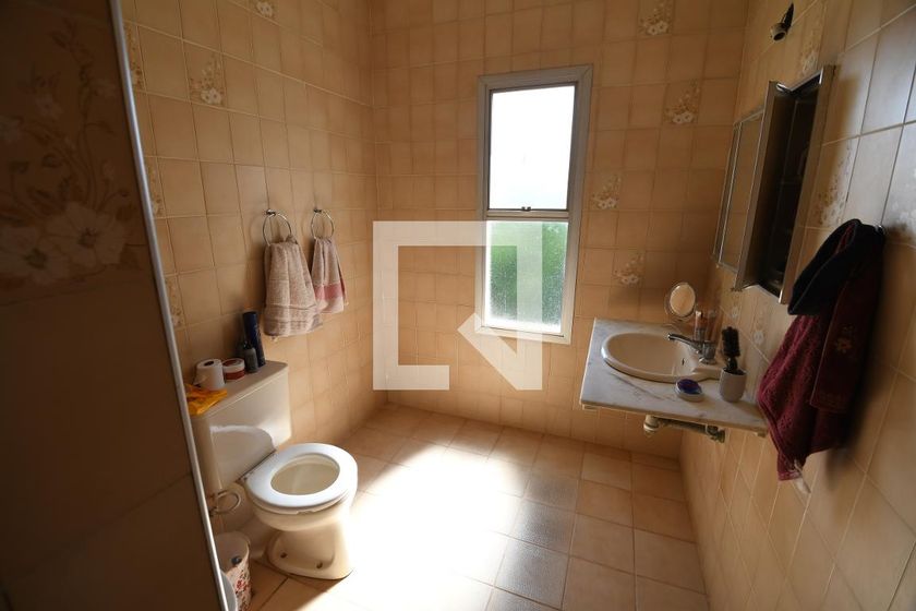 Casa à Venda - Jardim Flamboyant, 4 Quartos,  258 m2 em , Campinas - sp | SoloBR