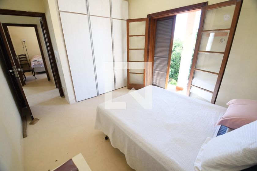 Casa à Venda - Jardim Flamboyant, 4 Quartos,  258 m2 em , Campinas - sp | SoloBR