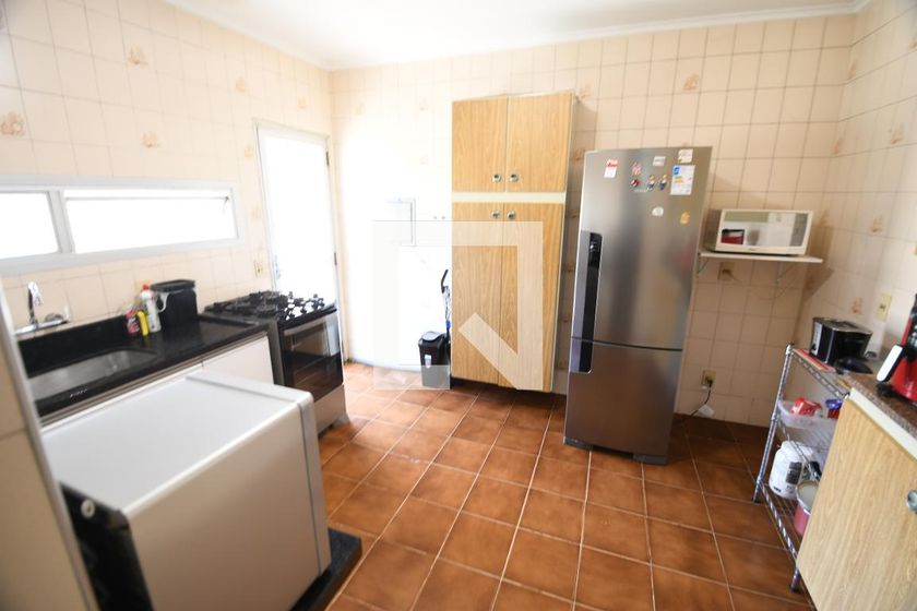 Casa à Venda - Jardim Flamboyant, 4 Quartos,  258 m2 em , Campinas - sp | SoloBR