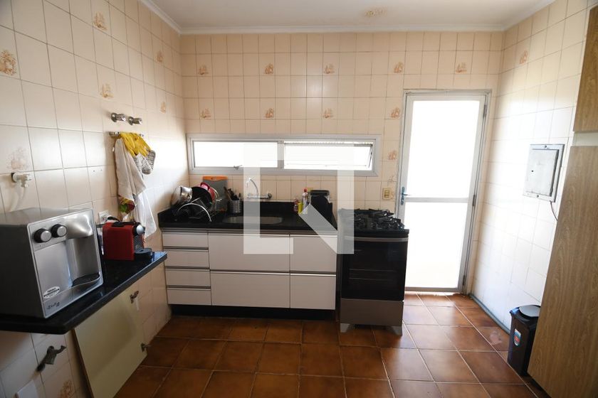 Casa à Venda - Jardim Flamboyant, 4 Quartos,  258 m2 em , Campinas - sp | SoloBR