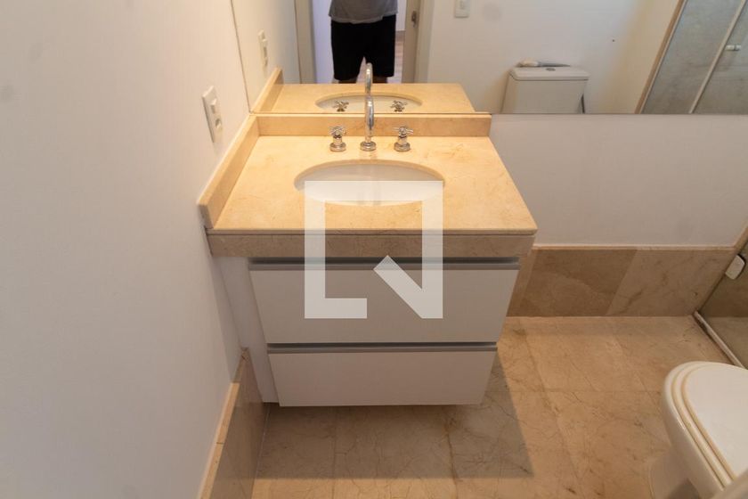 Apartamento à Venda - Mansões Santo Antônio, 3 Quartos,  210 m2 em , Campinas - sp | SoloBR