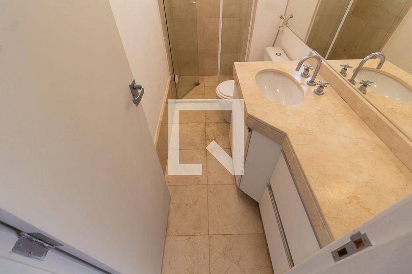 Apartamento à Venda - Mansões Santo Antônio, 3 Quartos,  210 m2 em , Campinas - sp | SoloBR