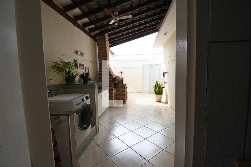 Casa à Venda - Taquaral, 3 Quartos,  189 m2 em , Campinas - sp | SoloBR
