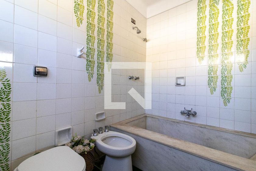 Casa à Venda - Jardim Planalto, 5 Quartos,  380 m2 em , Campinas - sp | SoloBR