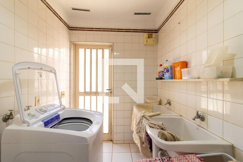 Casa à Venda - Jardim Planalto, 5 Quartos,  380 m2 em , Campinas - sp | SoloBR