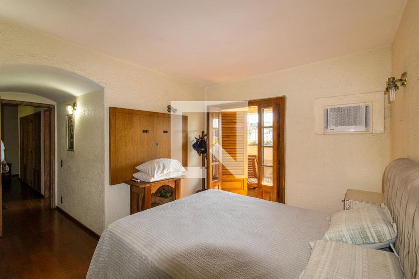 Casa à Venda - Jardim Planalto, 5 Quartos,  380 m2 em , Campinas - sp | SoloBR