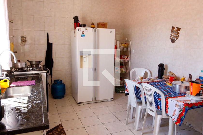 Casa, 4 quartos, 273 m² - Foto 30