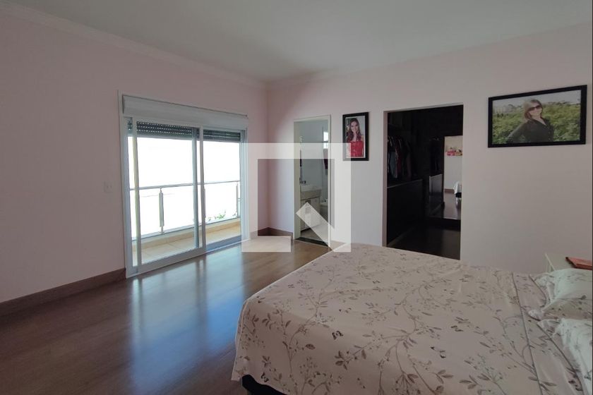 Casa à Venda - Swiss Park, 5 Quartos,  560 m2 em , Campinas - sp | SoloBR