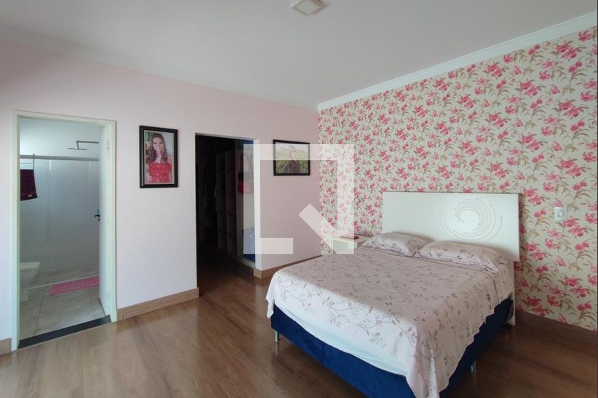 Casa à Venda - Swiss Park, 5 Quartos,  560 m2 em , Campinas - sp | SoloBR