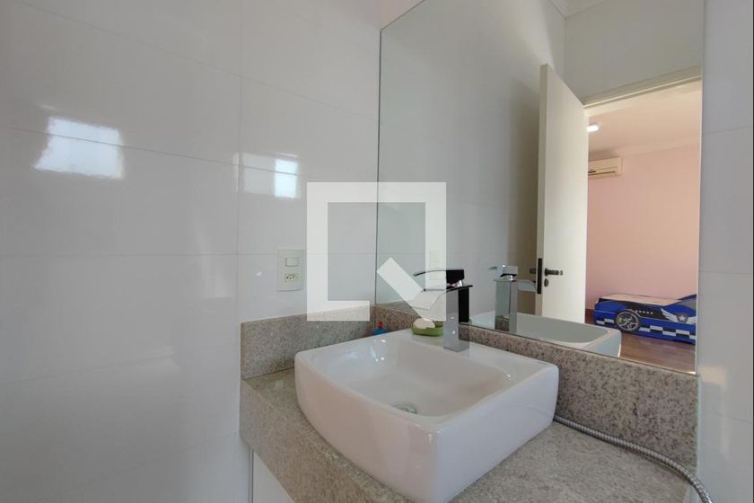 Casa à Venda - Swiss Park, 5 Quartos,  560 m2 em , Campinas - sp | SoloBR