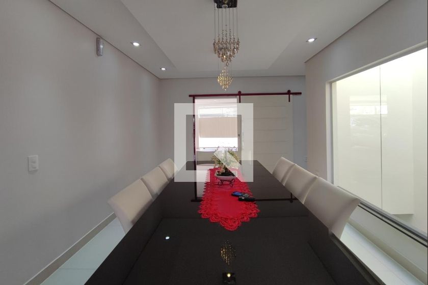 Casa à Venda - Swiss Park, 5 Quartos,  560 m2 em , Campinas - sp | SoloBR