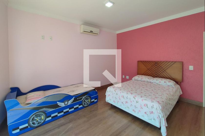 Casa à Venda - Swiss Park, 5 Quartos,  560 m2 em , Campinas - sp | SoloBR