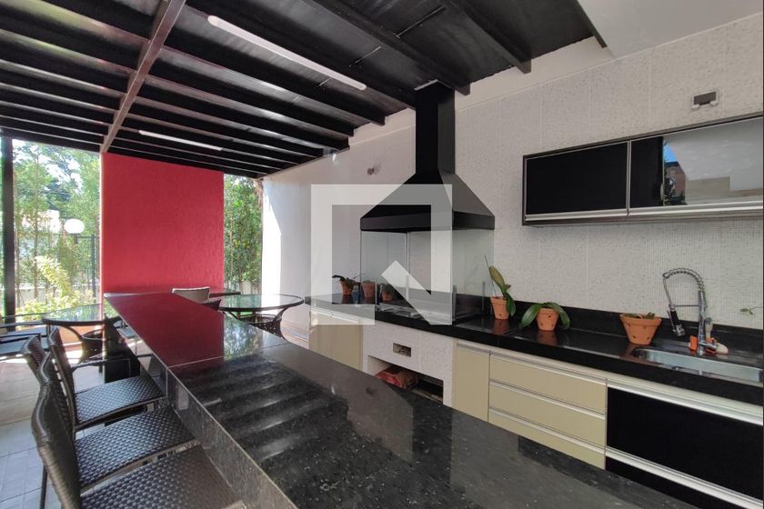 Casa à Venda - Swiss Park, 5 Quartos,  560 m2 em , Campinas - sp | SoloBR