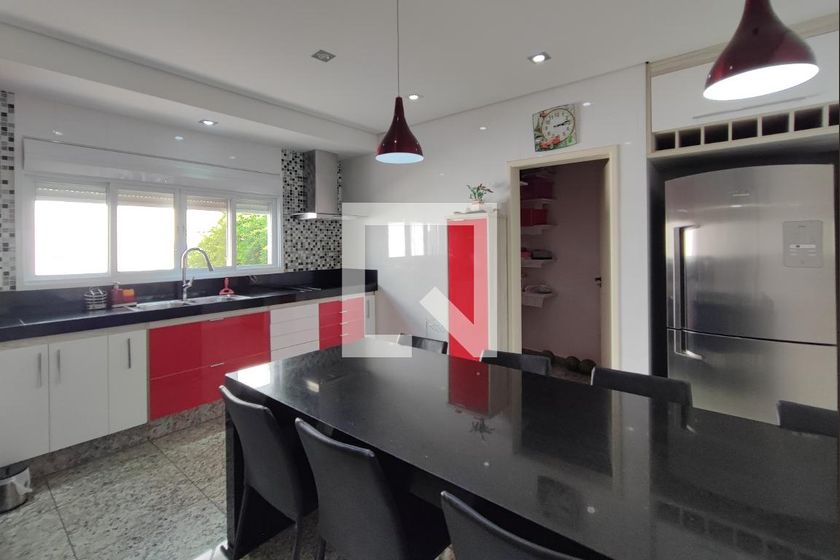 Casa à Venda - Swiss Park, 5 Quartos,  560 m2 em , Campinas - sp | SoloBR