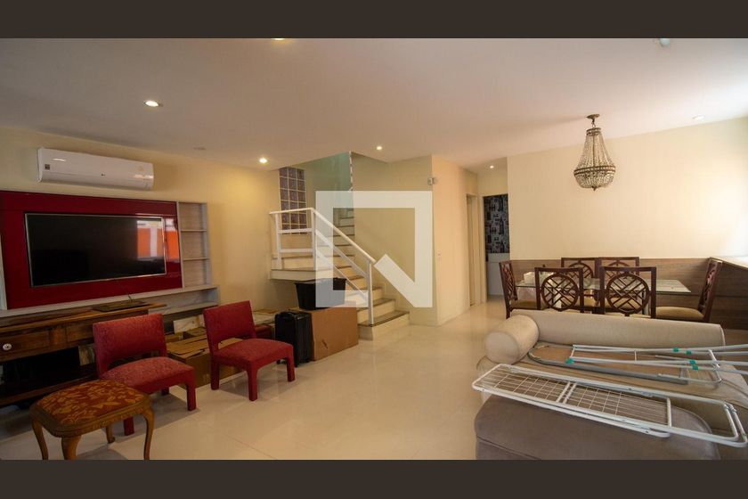 Casa, 5 quartos, 251 m² - Foto 1