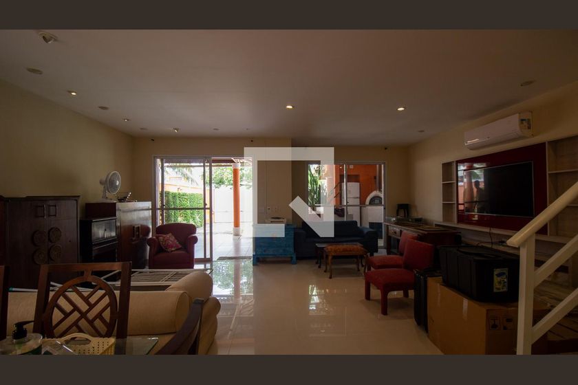 Casa, 5 quartos, 251 m² - Foto 3