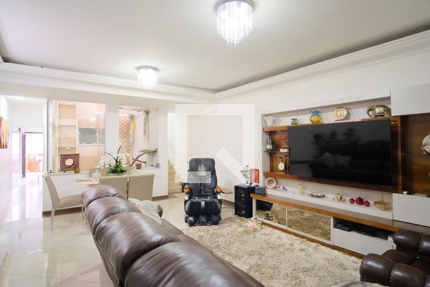 Casa, 3 quartos, 256 m² - Foto 1