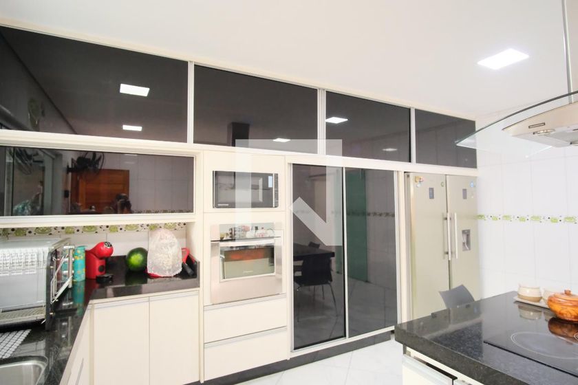 Casa, 3 quartos, 256 m² - Foto 81