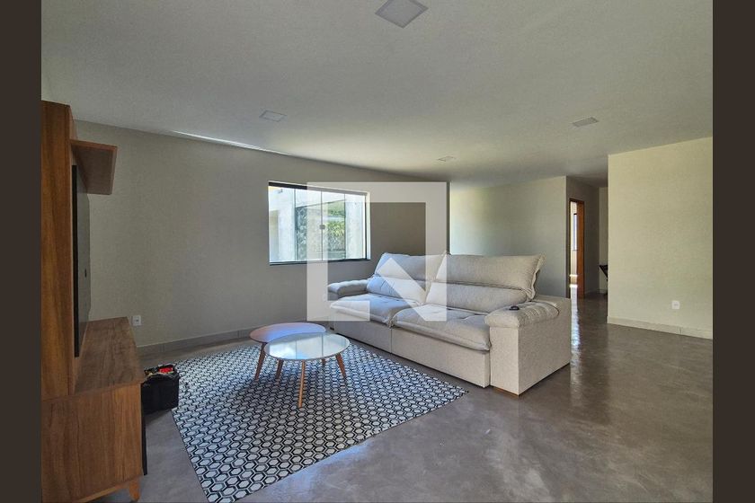 Casa, 2 quartos, 204 m² - Foto 1