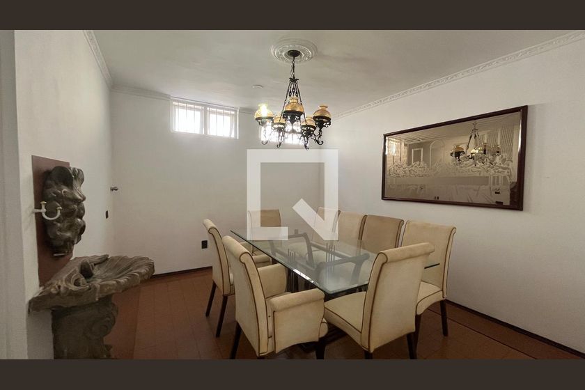 Casa à Venda - Barão Geraldo - Centro, 4 Quartos,  675 m2 em , Campinas - sp | SoloBR