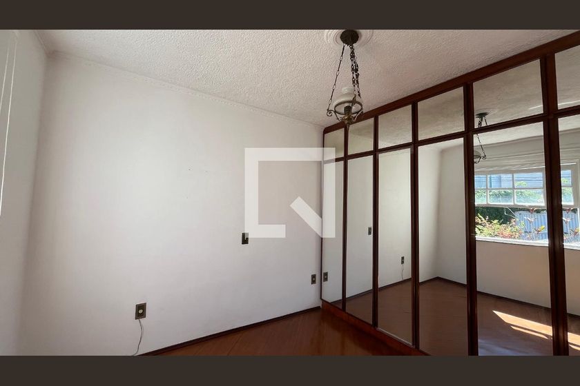 Casa à Venda - Barão Geraldo - Centro, 4 Quartos,  675 m2 em , Campinas - sp | SoloBR