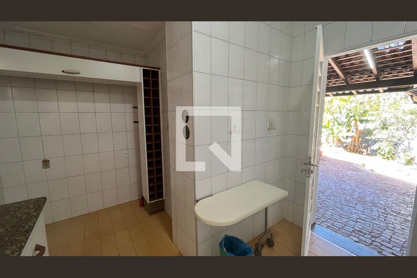 Casa à Venda - Barão Geraldo - Centro, 4 Quartos,  675 m2 em , Campinas - sp | SoloBR