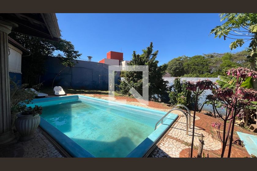 Casa à Venda - Barão Geraldo - Centro, 4 Quartos,  675 m2 em , Campinas - sp | SoloBR