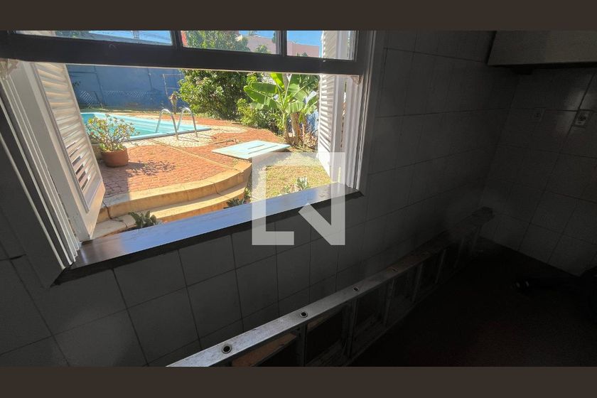 Casa à Venda - Barão Geraldo - Centro, 4 Quartos,  675 m2 em , Campinas - sp | SoloBR