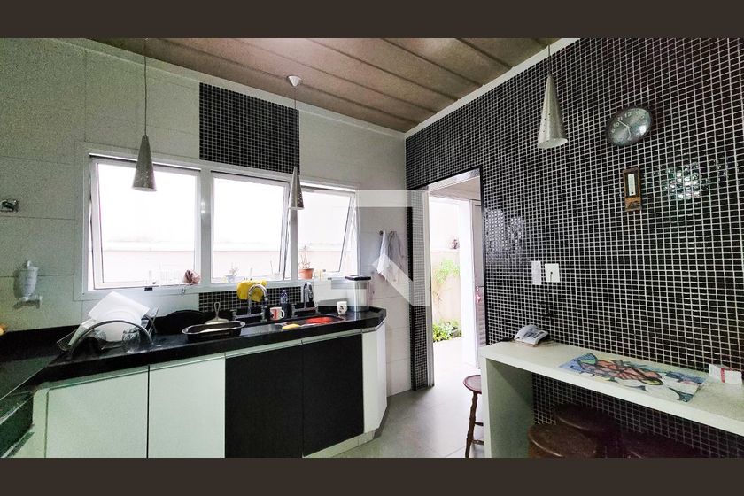 Casa à Venda - Lot. Alphaville Campinas, 5 Quartos,  413 m2 em , Campinas - sp | SoloBR