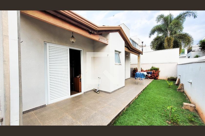 Casa à Venda - Lot. Alphaville Campinas, 5 Quartos,  413 m2 em , Campinas - sp | SoloBR