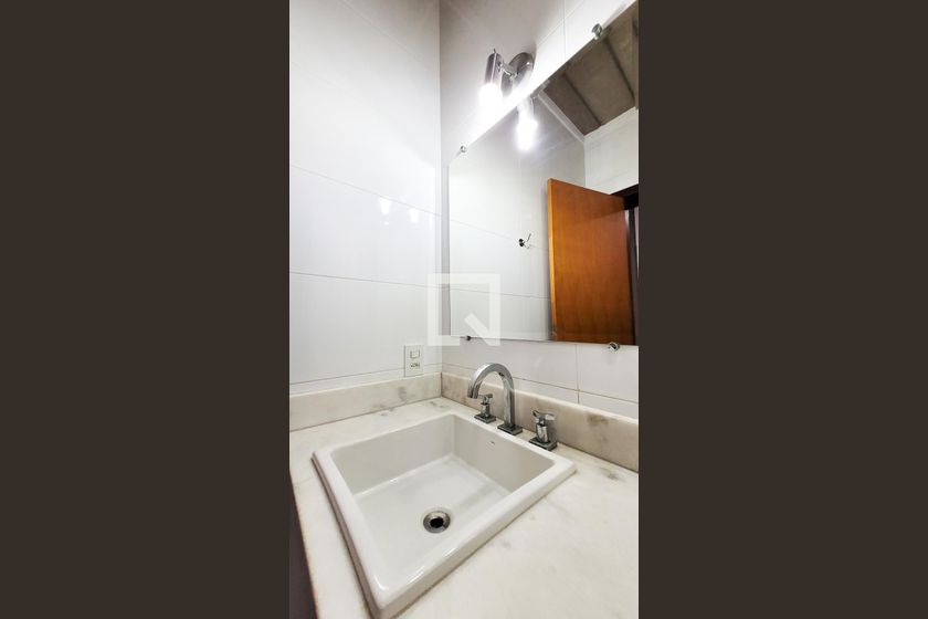 Casa à Venda - Lot. Alphaville Campinas, 5 Quartos,  413 m2 em , Campinas - sp | SoloBR