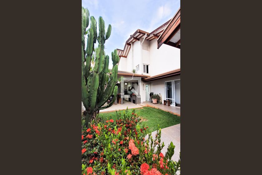 Casa à Venda - Lot. Alphaville Campinas, 5 Quartos,  413 m2 em , Campinas - sp | SoloBR