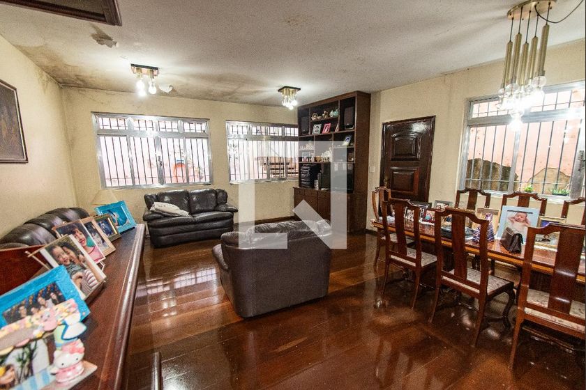 Casa, 3 quartos, 298 m² - Foto 1