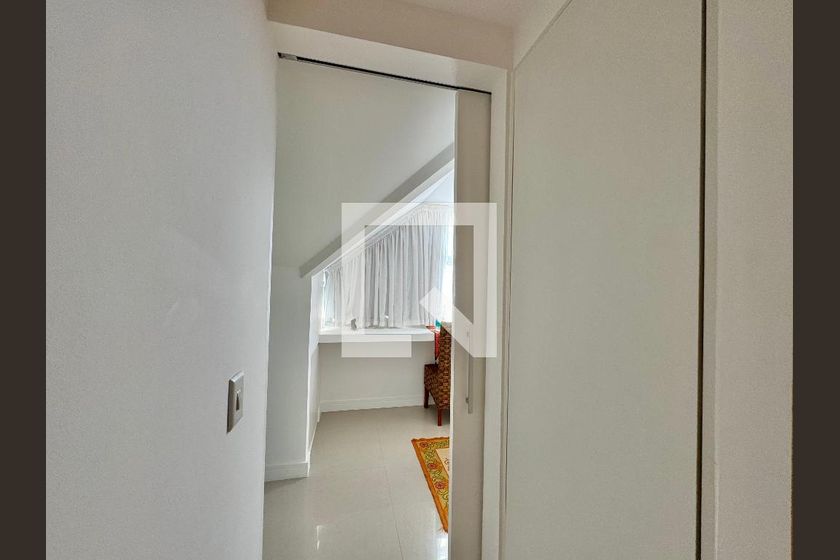 Casa, 6 quartos, 300 m² - Foto 52