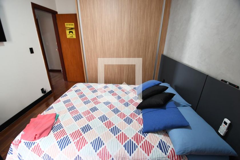 Casa à Venda - Vila Brandina, 5 Quartos,  288 m2 em , Campinas - sp | SoloBR