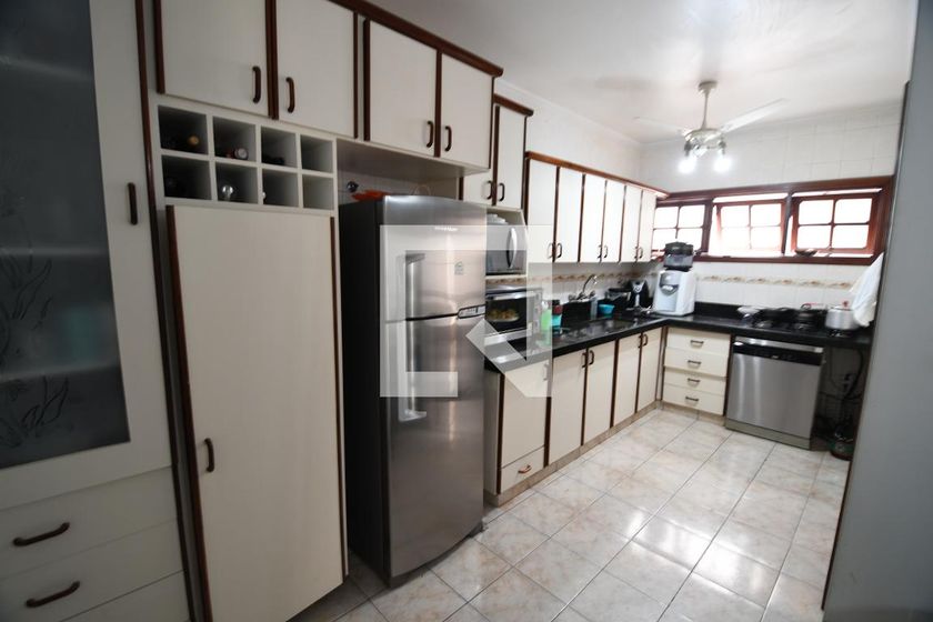 Casa à Venda - Vila Brandina, 5 Quartos,  288 m2 em , Campinas - sp | SoloBR