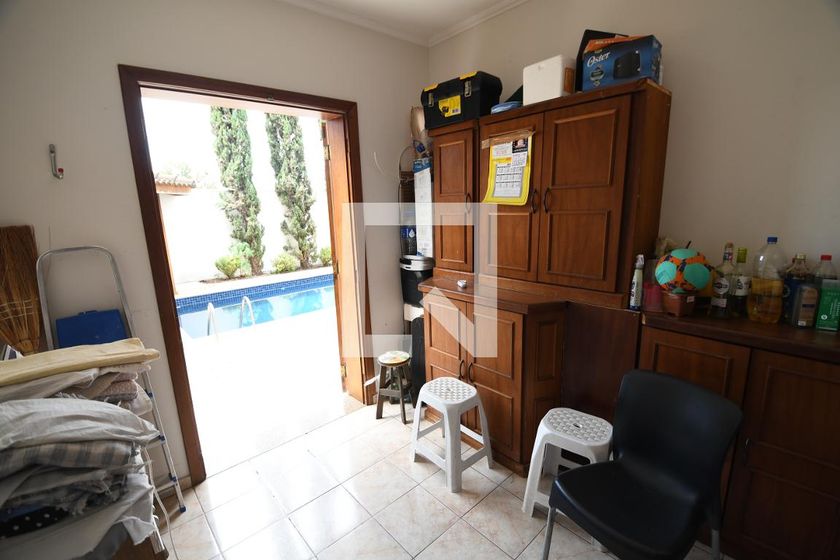 Casa à Venda - Vila Brandina, 5 Quartos,  288 m2 em , Campinas - sp | SoloBR