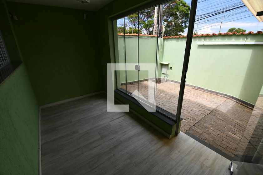 Casa à Venda - Taquaral, 3 Quartos,  208 m2 em , Campinas - sp | SoloBR