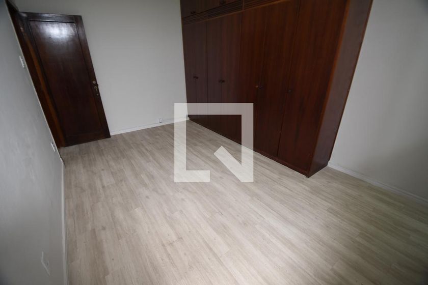 Casa à Venda - Taquaral, 3 Quartos,  208 m2 em , Campinas - sp | SoloBR