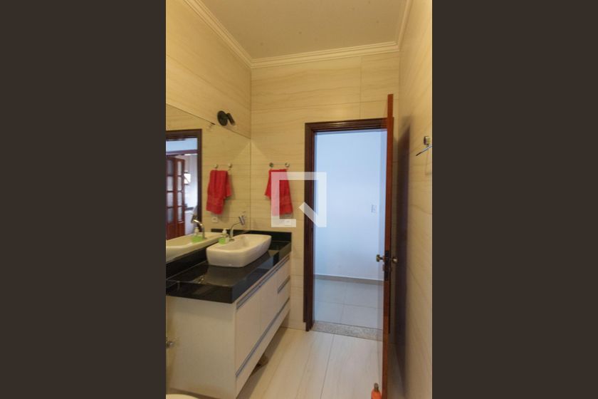 Casa à Venda - Jardim Chapadão, 3 Quartos,  270 m2 em , Campinas - sp | SoloBR